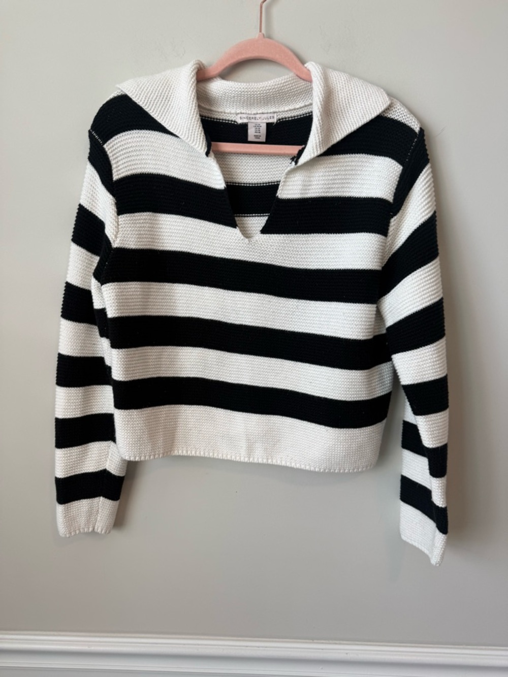 Sincerely Jules Striped V-Neck Pullover Sweater in Black & White size medium